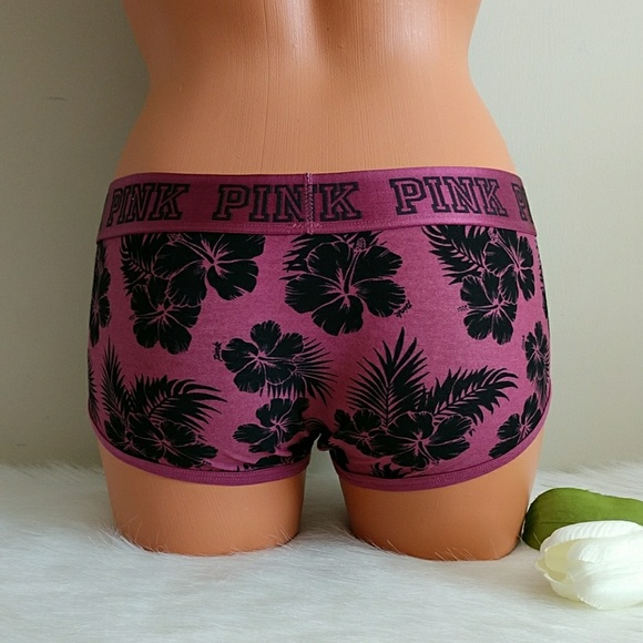 ❌Size S PINK VICTORIA'S SECRET LOGO BOYSHORT .nwt - Picture 2 of 3